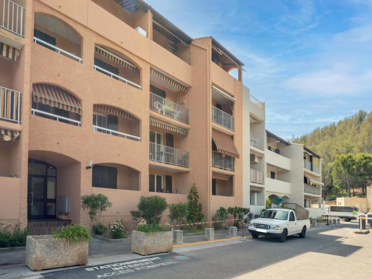 Studio Les Aigues Marines-63 By Interhome Сен-Сір-сюр-Мер Екстер'єр фото